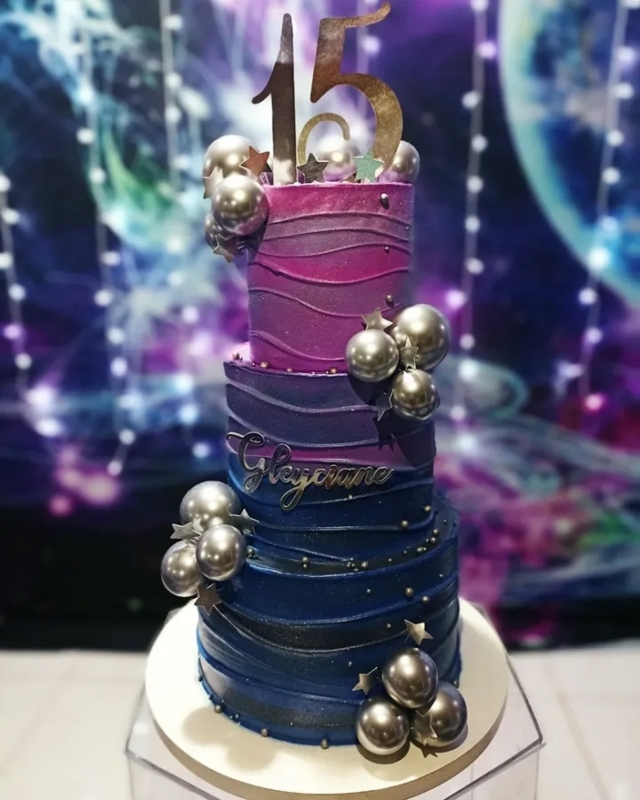 20 bolo galáxia 3 andares @ deliciasdemanu