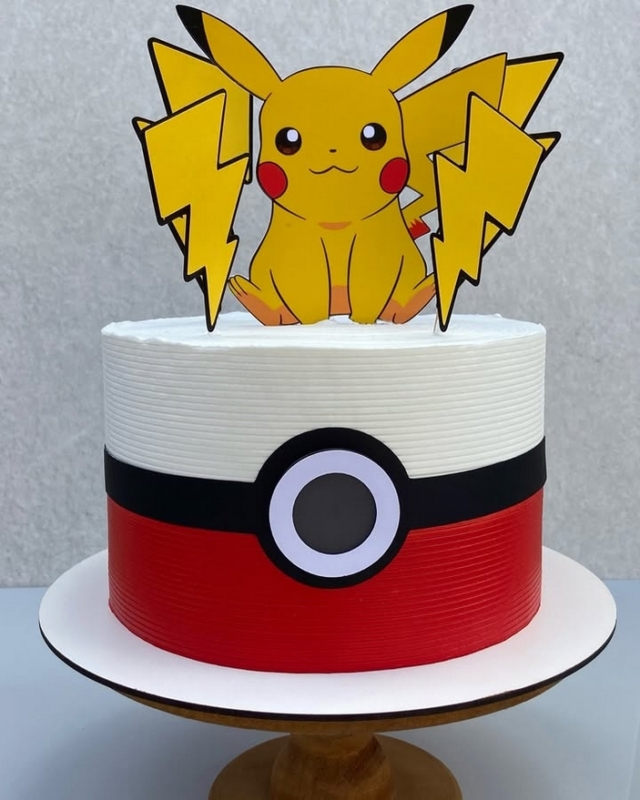 3 bolo pikachu com toppers @la bolosedoces