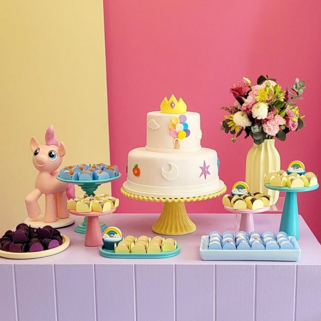 10 festa decorada My Little Pony @cakesdafe