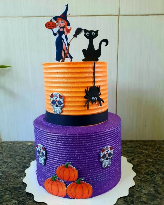 11 bolo 2 andares de bruxa @suzyca bolos