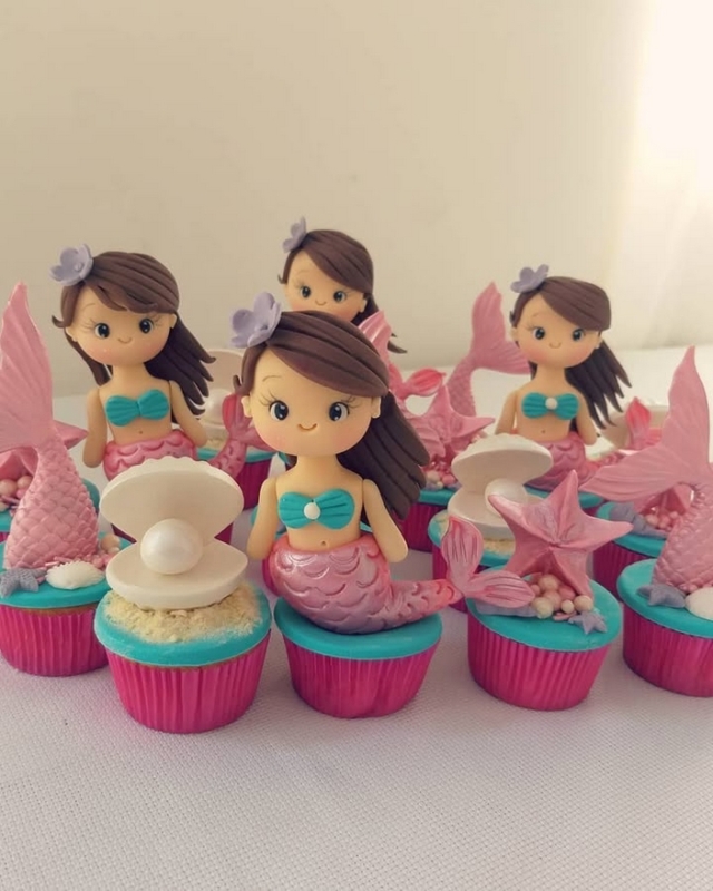 12 cupcake de sereia @doceboloo