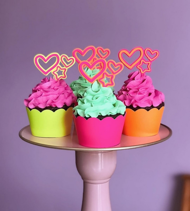13 cupcake neon com toppers @lili arteira