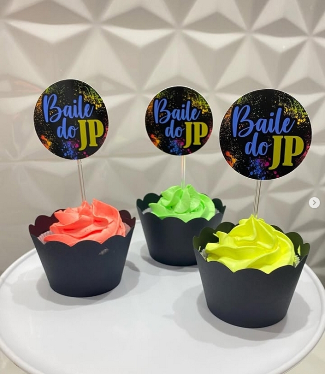 15 cupcake neon com toppers @ deliciasmi
