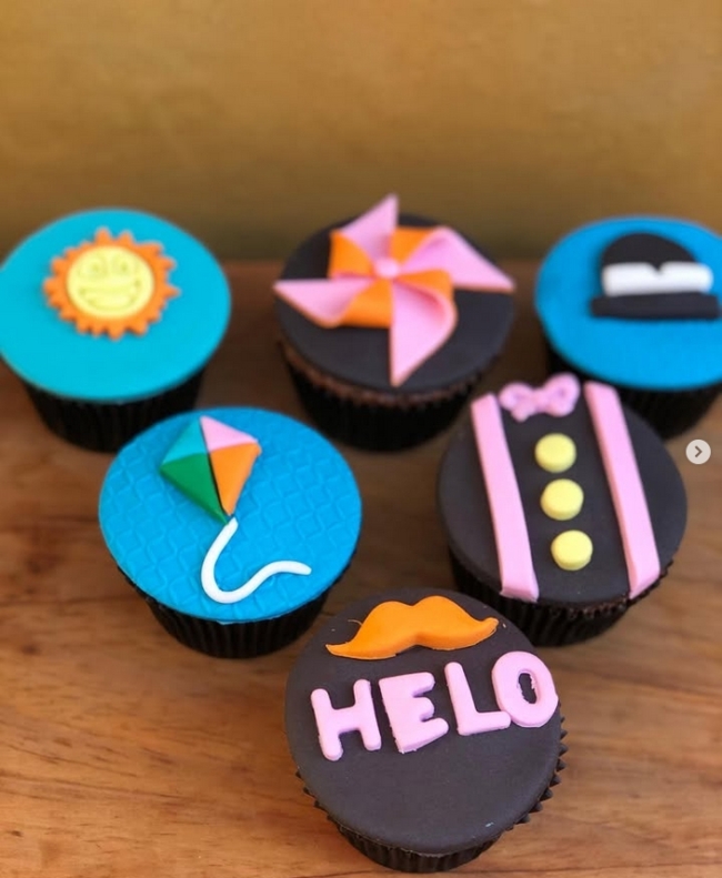 16 cupcake Mundo Bita personalizado @renataaleixobolos