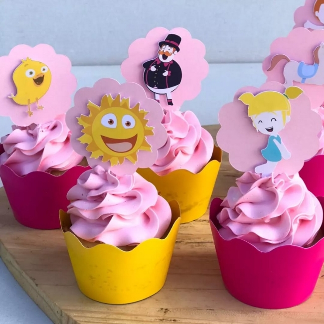 23 cupcake Mundo Bita rosa @kellyramosbolos