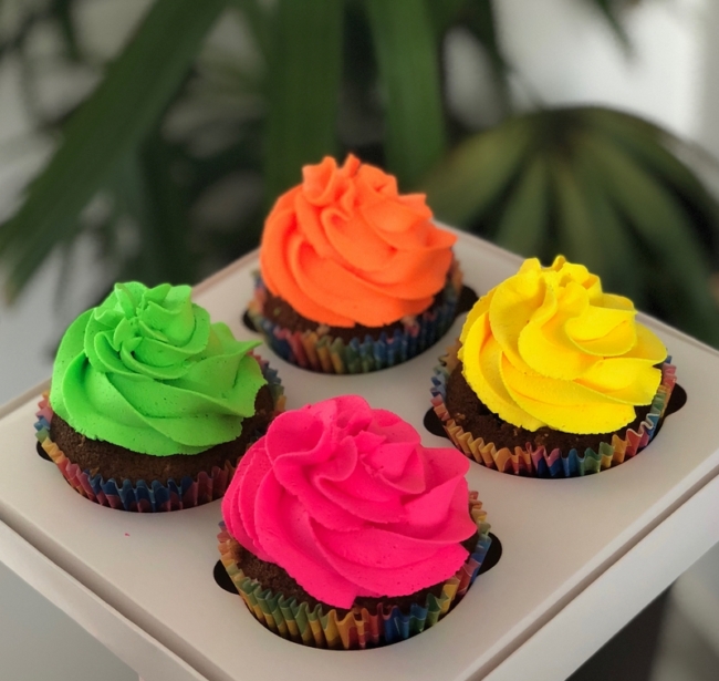 23 cupcake neon simples @yanarossettoo