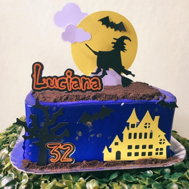 25 bolo de bruxa quadrado @docurasdavochica