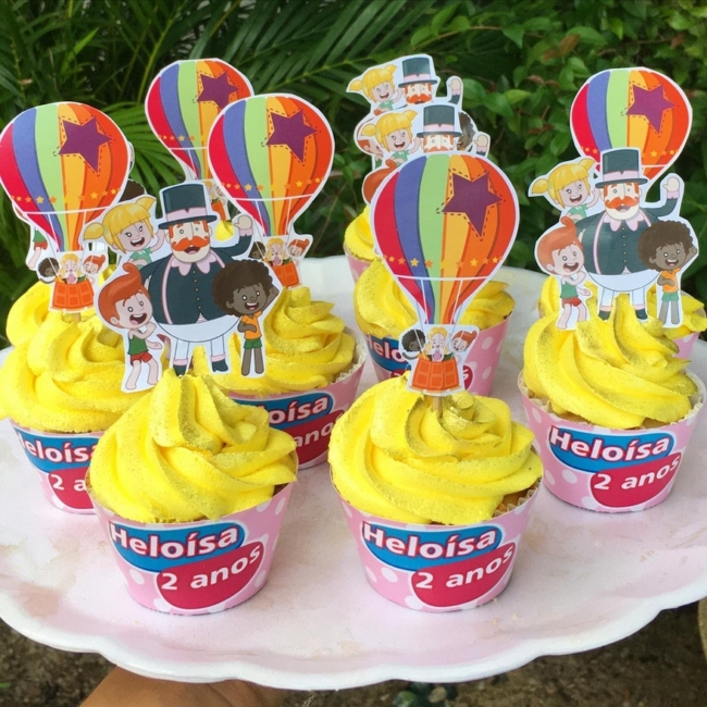 30 topo cupcake Mundo Bita @gostinhodeamorsga