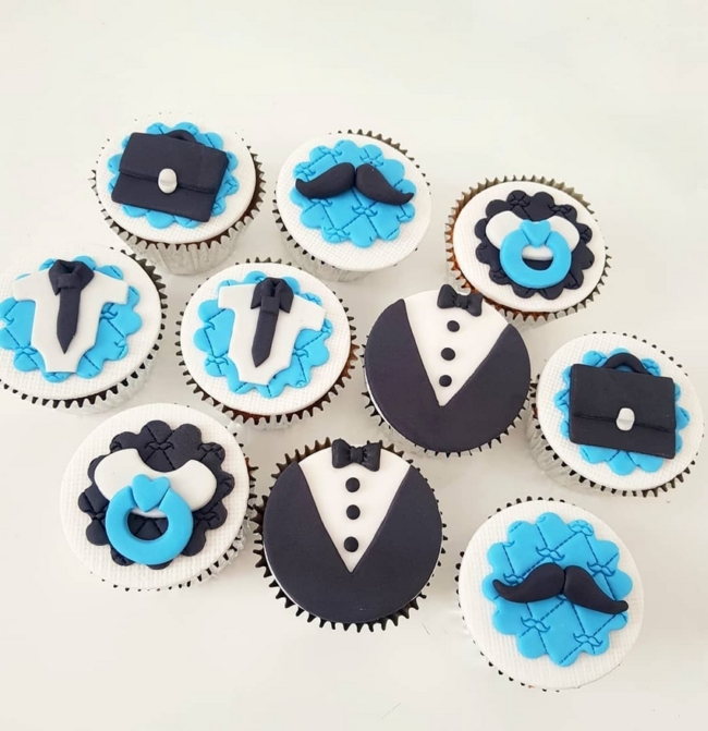 12 cupcake Poderoso Chefinho em pasta americana @doccecomamor