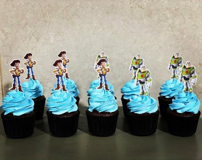 6 cupcake Toy Story azul @janacakes pe