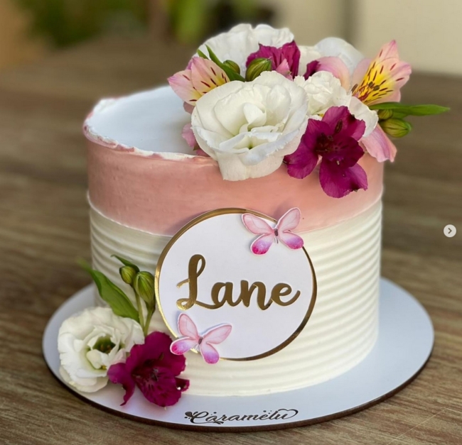 28 topo de bolo de flores naturais @mundopaper personalizados