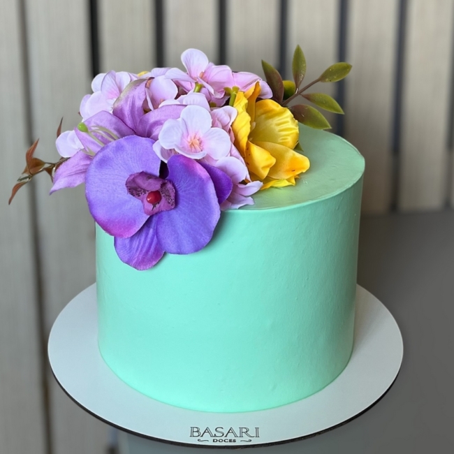 35 topo de bolo de flores artificiais @basaridoces