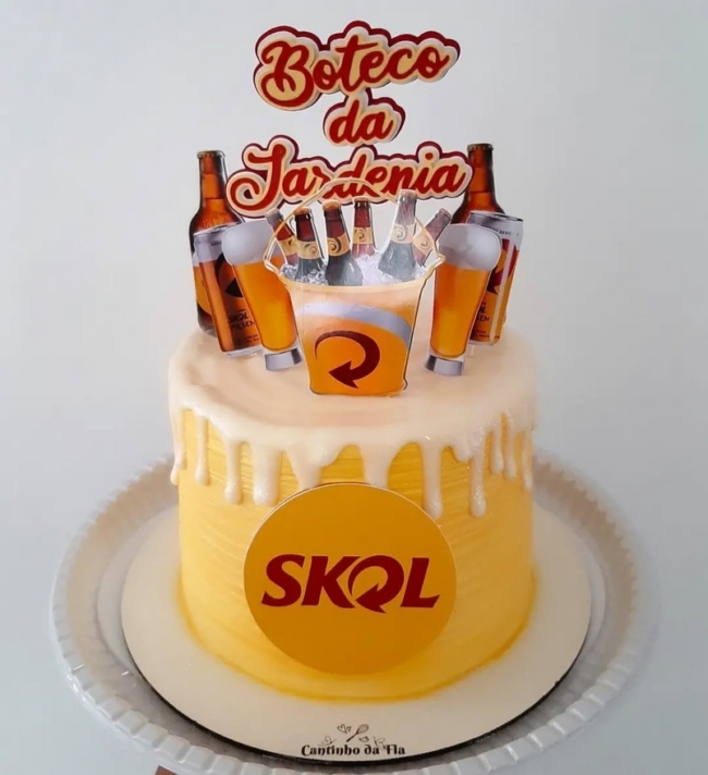 1 topo de bolo boteco Skol @dellicatelie personalizados