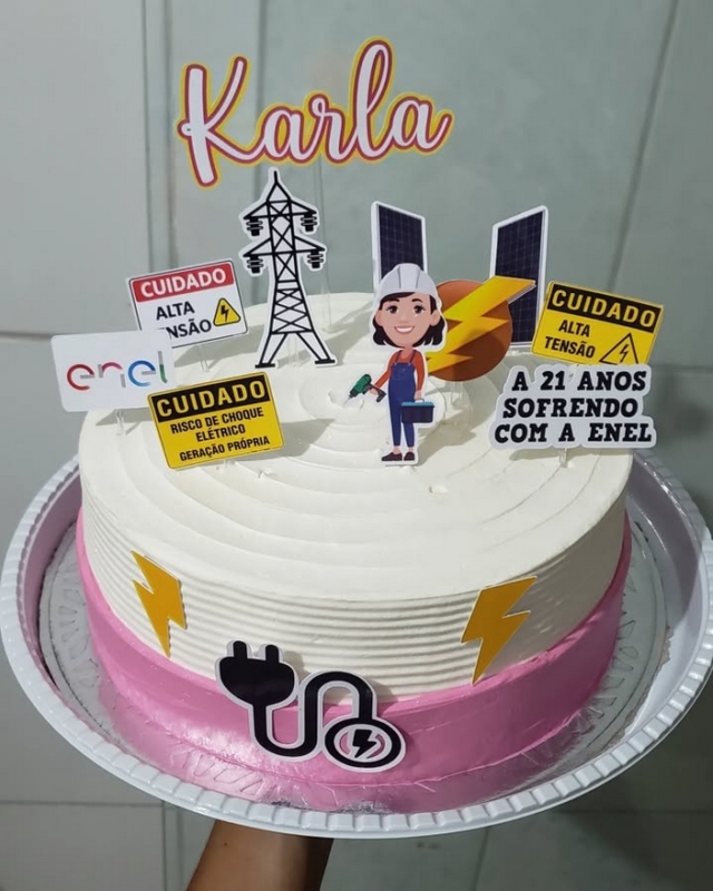 13 topo de bolo eletricista feminino @deliciasdajuh confeitaria