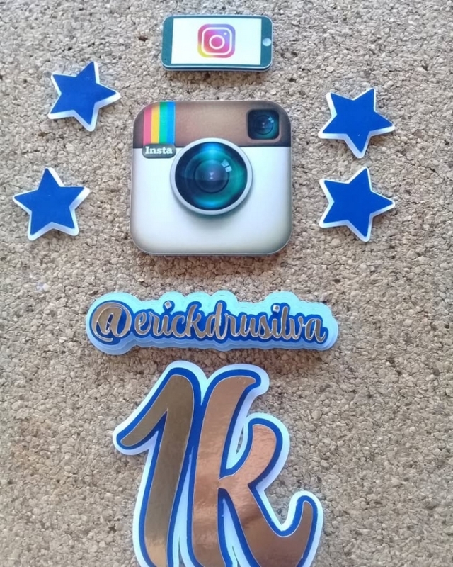 15 topo de bolo Instagram azul @personalizadoscoisaminha