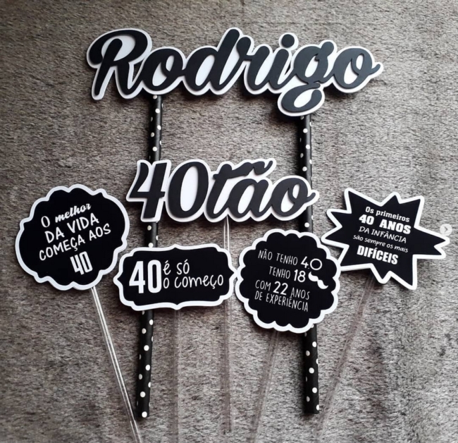 23 topo de bolo masculino 40 anos @artscriativa