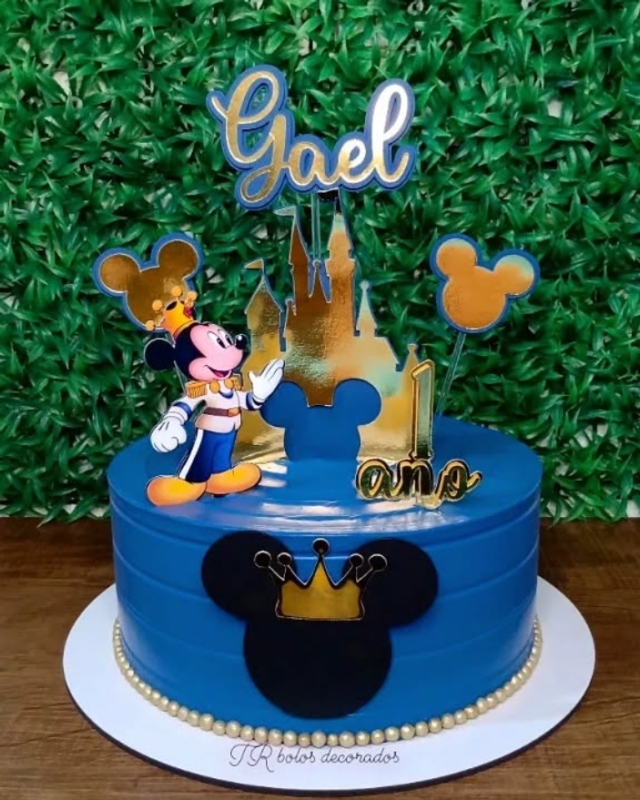 30 topo de bolo Mickey realeza @trbolosdecorados