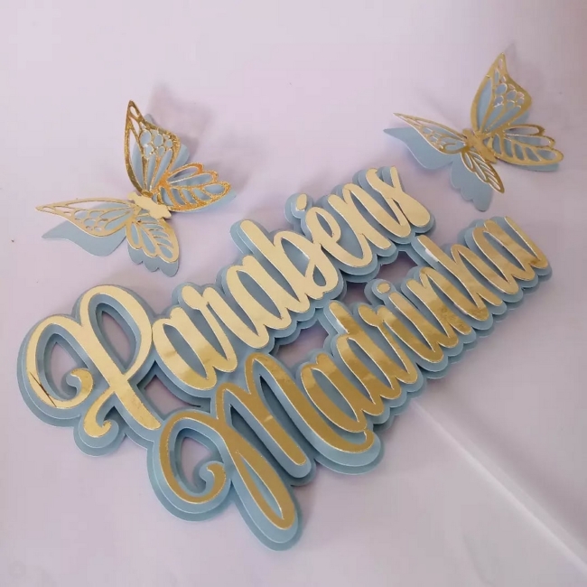 33 topo de bolo Parabéns dourado @tati cantinho das artes