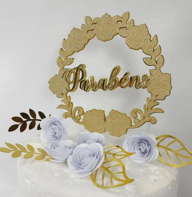 34 topo de bolo Parabéns dourado @abelaartepersonalizados