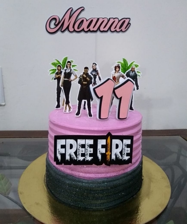 10 topo de bolo Free Fire feminino @decoracoes mariaflor