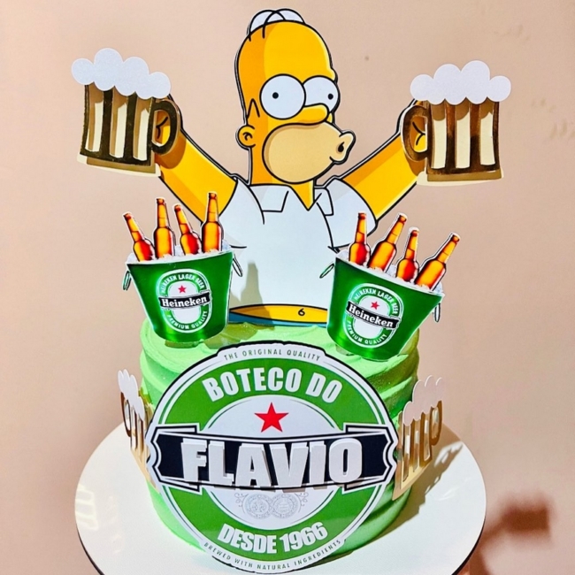 12 topo de bolo Heineken masculino @atelie laryssaprates