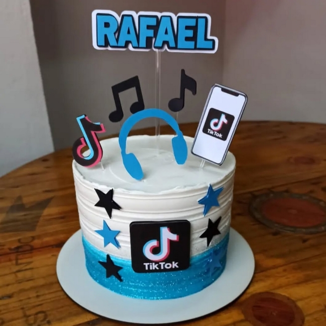 12 topo de bolo TikTok masculino @afestadavez