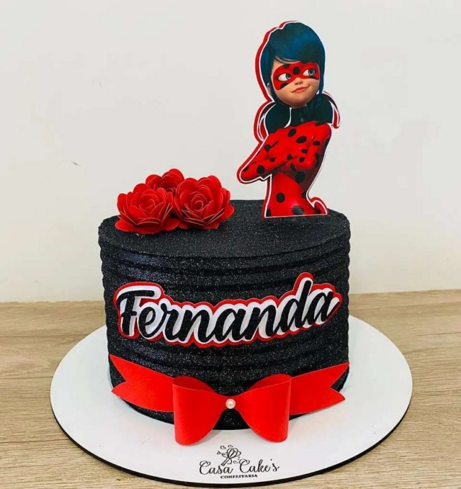 21 topo de bolo Ladybug personalizado @anaab personalizados