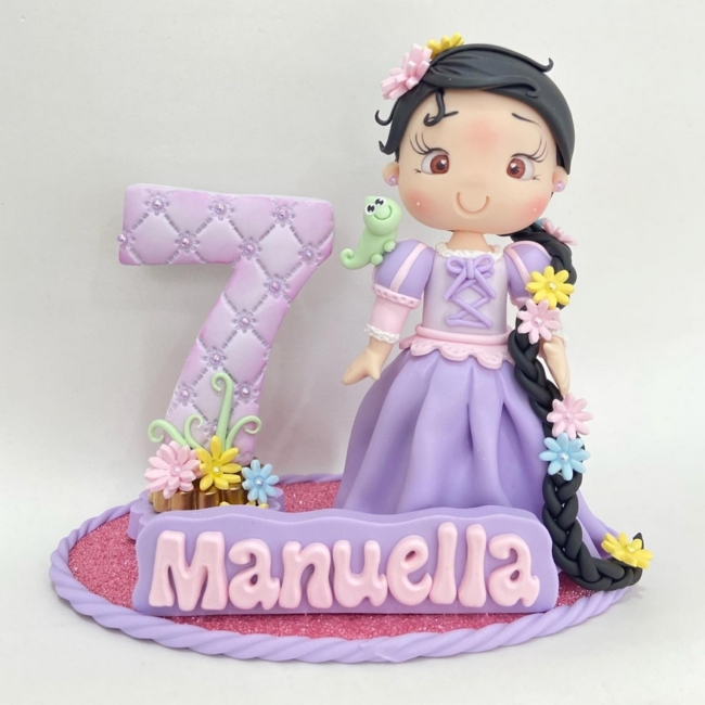 22 topo de bolo Rapunzel em biscuit @artsmaeefilhasoficial