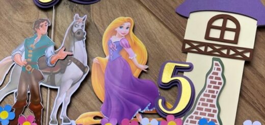 27 topo de bolo Rapunzel personalizado @lacocomabraco