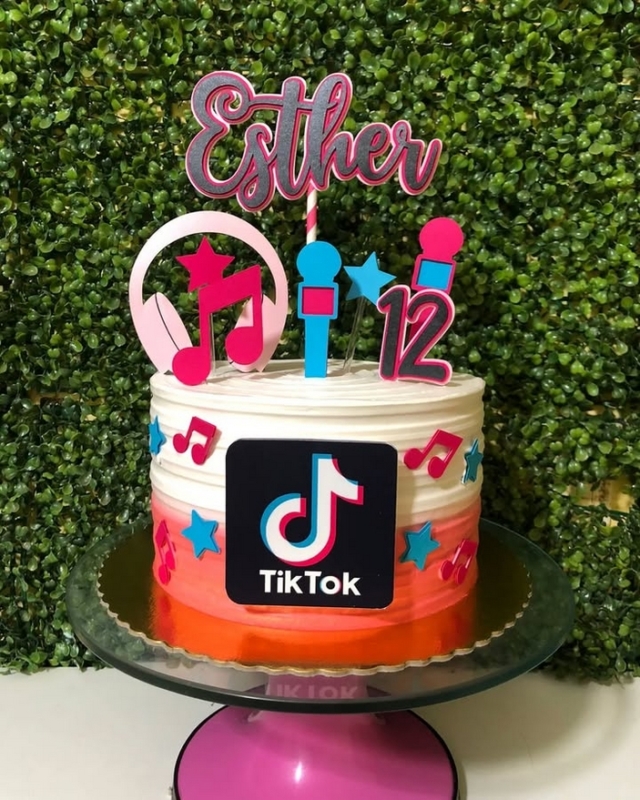 27 topo de bolo TikTok personalizado @personalizados sonhomeu