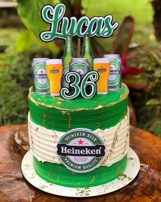9 topo de bolo Heineken masculino @sonhospersonalizados ssa