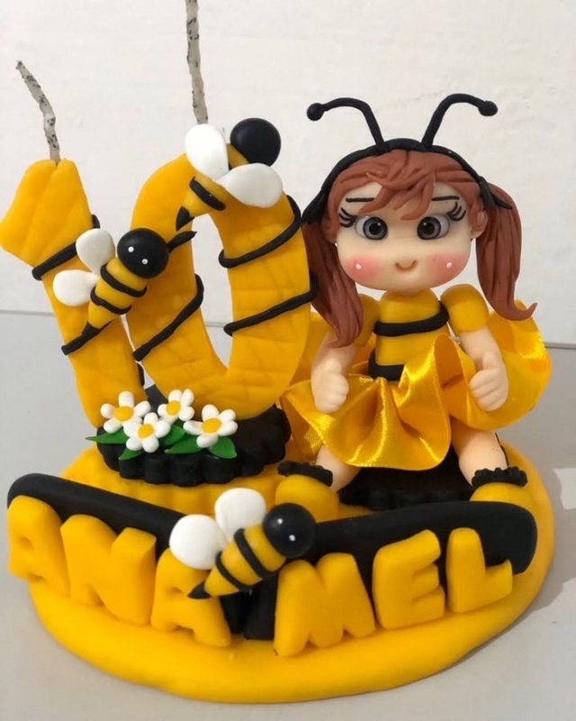 20 topo de bolo abelhinha em biscuit @festabela personalizados