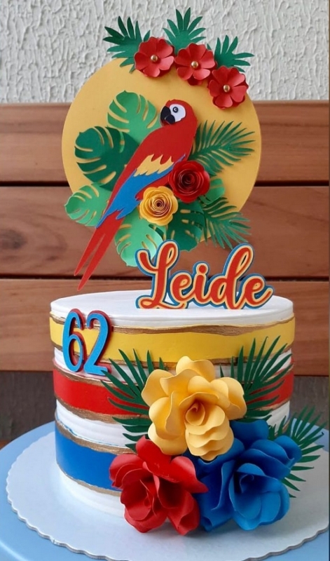 26 topo de bolo tropical com flores @atelie lidiamorim